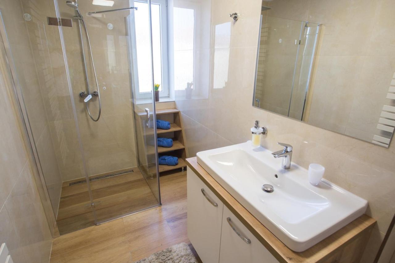 City Apartment Poprad Dış mekan fotoğraf