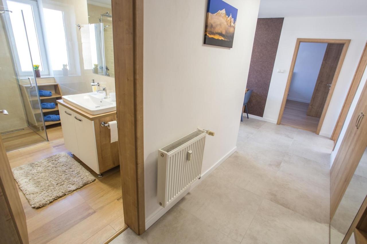 City Apartment Poprad Dış mekan fotoğraf